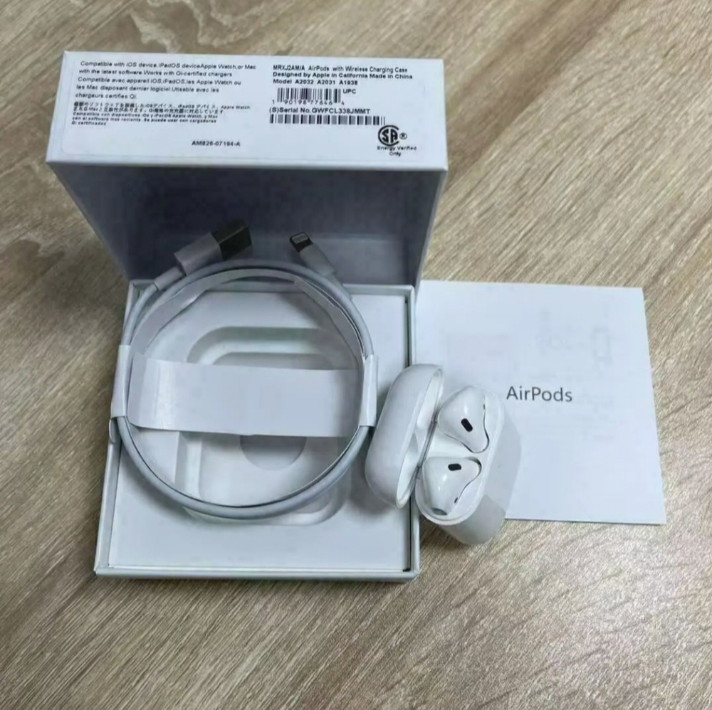 Apple AirPods 2nd Generation